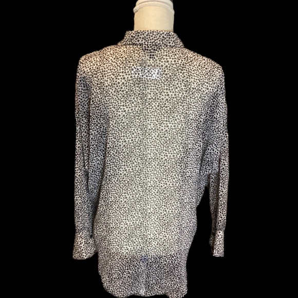‼️SOLD💕🔥 TOPSHOP EUC Women 6 Semi-Sheer Hi-Lo Black White Star Pattern Blouse - Picture 3 of 16